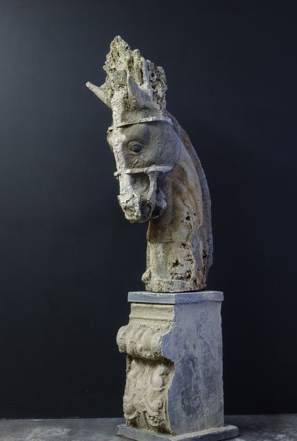 cheval antique V06