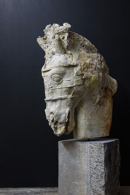 cheval antique U11