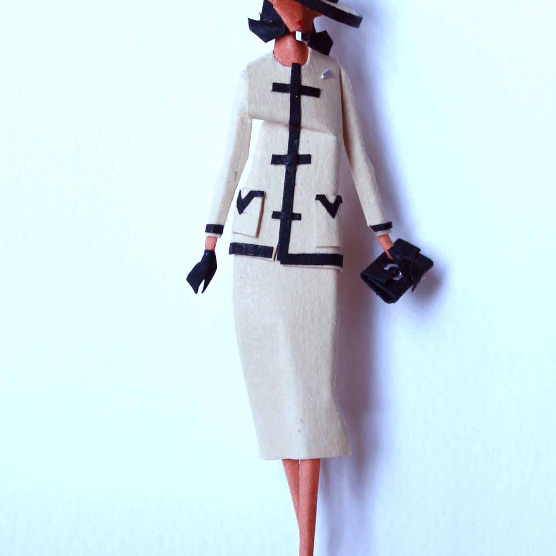 sculpture papier encadrée