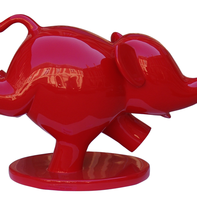 Enzo l'éléphant. Résine laquée miroir. (130x80x60)