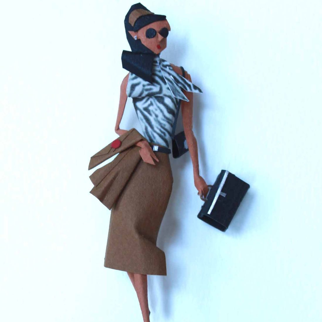 sculpture papier encadrée